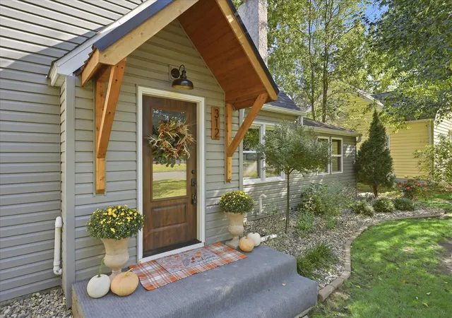 Photo 3 of Sale Pending at 312 Westminster Ave Sw, Watertown, MN 55388 | MLS# 7145814 | Listing updated on 2026-10-02