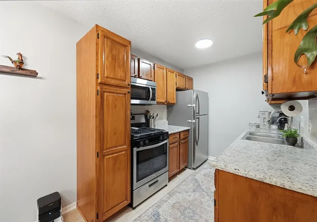 Photo 3 of Single family home for sale at 1646 City View Dr #19, Saint Paul, MN 55121 | MLS# 7145917 | Listing updated on 2026-10-16