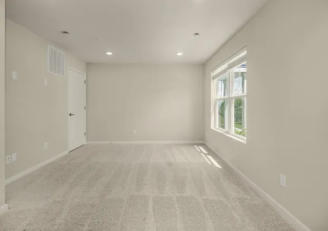 Photo 4 of Single family home for sale at 5860 156th Street W, Saint Paul, MN 55124 | MLS# 7145929 | Listing updated on 2026-09-18