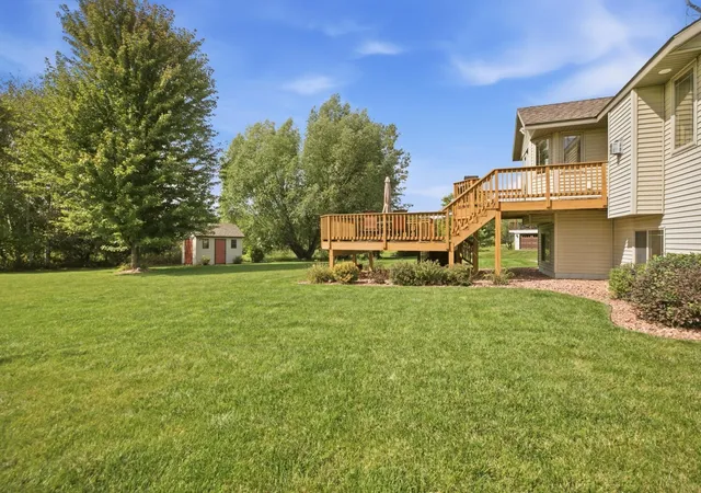 Photo 3 of Single family home for sale at 26075 Bluebird Ln, Saint Cloud, MN 56301 | MLS# 7145931 | Listing updated on 2026-10-04