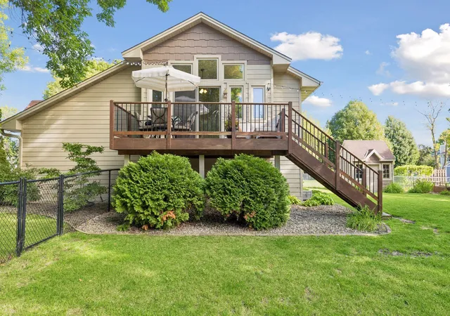 Photo 3 of Sale Pending at 8952 Pineview Ln N, Maple Grove, MN 55369 | MLS# 7145933 | Listing updated on 2026-10-05