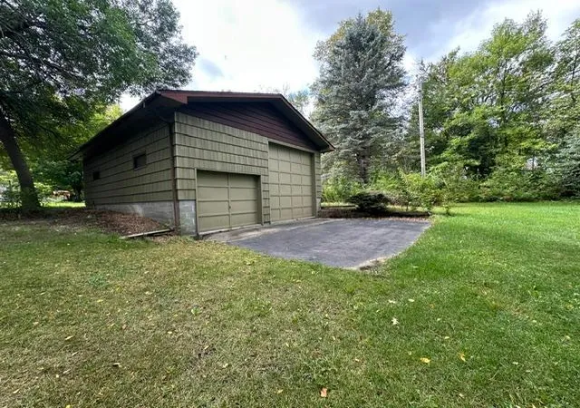 Photo 3 of Single family home for sale at 1901 S Pokegama Ave, Grand Rapids, MN 55744 | MLS# 7145937 | Listing updated on 2026-10-22