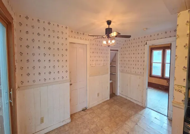 Photo 4 of Single family home for sale at 812 Maple Ave E, Mora, MN 55051 | MLS# 7145945 | Listing updated on 2026-09-18