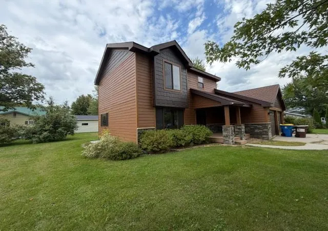 Photo 4 of Single family home for sale at 399 Lund St, New York Mills, MN 56567 | MLS# 7145978 | Listing updated on 2026-09-18
