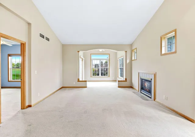 Photo 3 of Single family home for sale at 536 Holly Ln N, Saint Paul, MN 55128 | MLS# 7145983 | Listing updated on 2026-09-30