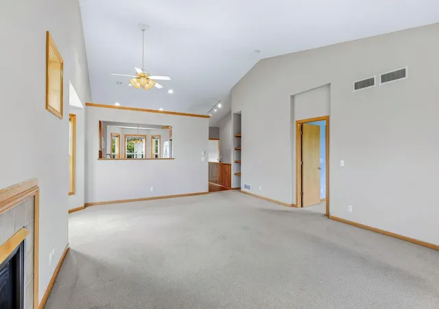 Photo 3 of Single family home for sale at 536 Holly Ln N, Saint Paul, MN 55128 | MLS# 7145983 | Listing updated on 2026-09-30
