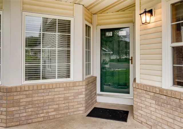 Photo 3 of Single family home for sale at 7323 Brittany Ln, Inver Grove Heights, MN 55076 | MLS# 7145996 | Listing updated on 2026-09-22
