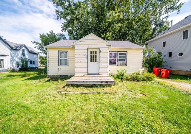 Photo 3 of Single family home for sale at 206 3rd Avenue Nw, Kasson, MN 55944 | MLS# 7146013 | Listing updated on 2026-09-19
