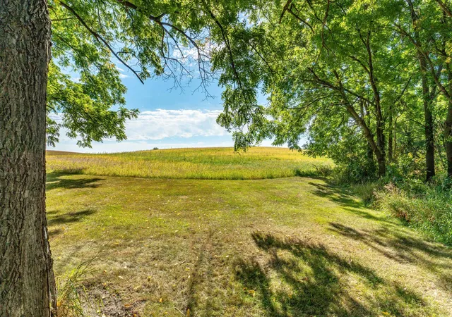 Photo 3 of Single family home for sale at 13890 County Rd 1 Nw, Evansville, MN 56326 | MLS# 7146022 | Listing updated on 2026-09-29