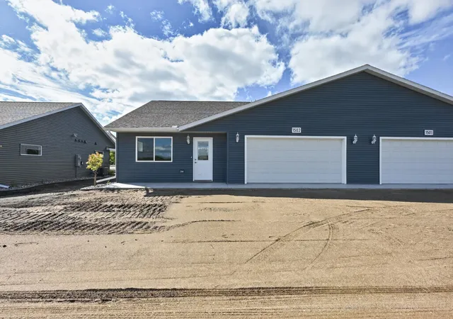 Photo 29 of Single family home for sale at 1501 Nokomis St, Alexandria, MN 56308 | MLS# 7146058 | Listing updated on 2026-10-07