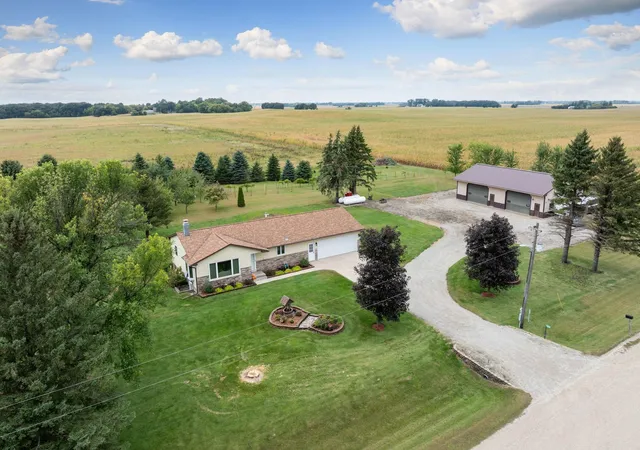 Photo 1 of Single family home for sale at 4604 Se 64th Avenue, Claremont, MN 55924 | MLS# 7146061 | Listing updated on 2026-09-19