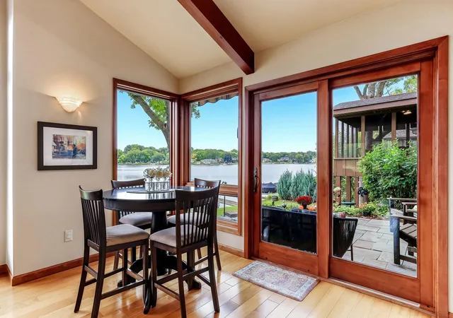 Photo 3 of Single family home for sale at 2162 Lakebrook Dr, Saint Paul, MN 55112 | MLS# 7146074 | Listing updated on 2026-10-01
