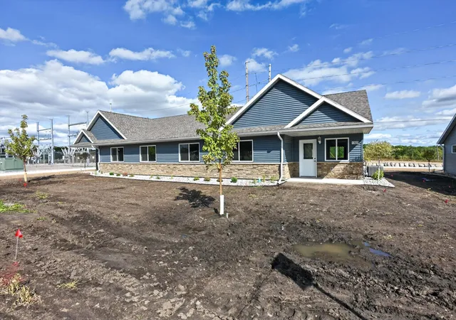 Photo 1 of Single family home for sale at 1503 Nokomis St, Alexandria, MN 56308 | MLS# 7146075 | Listing updated on 2026-10-07