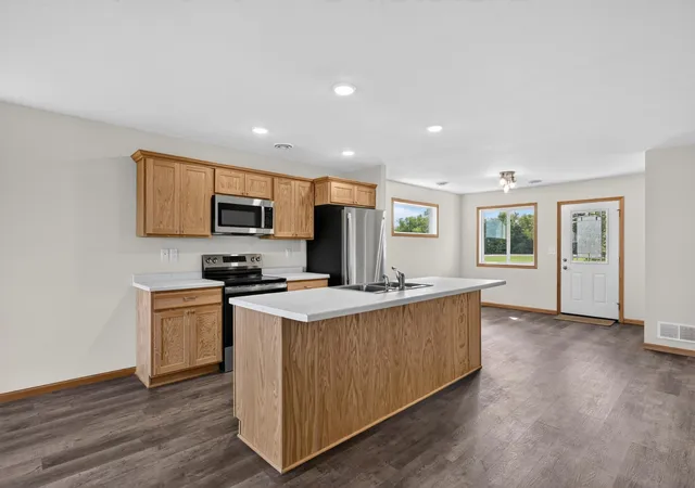 Photo 4 of Single family home for sale at 1503 Nokomis St, Alexandria, MN 56308 | MLS# 7146075 | Listing updated on 2026-10-07