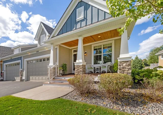 Photo 3 of Single family home for sale at 1430 Palisade Path, Saint Paul, MN 55129 | MLS# 7146085 | Listing updated on 2026-10-22