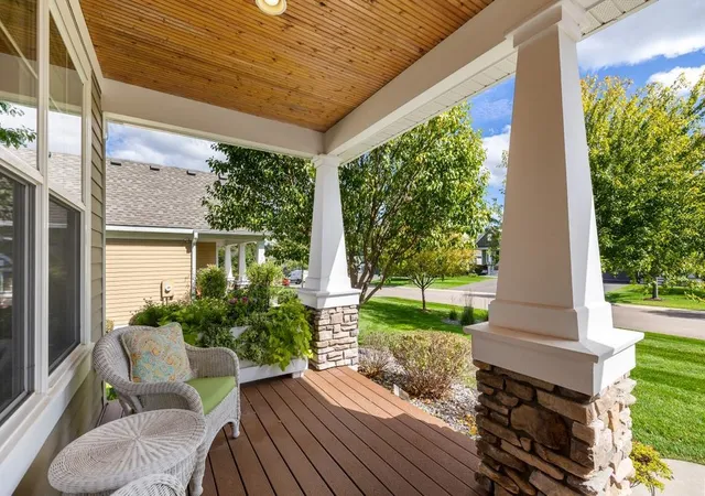 Photo 4 of Single family home for sale at 1430 Palisade Path, Saint Paul, MN 55129 | MLS# 7146085 | Listing updated on 2026-10-03
