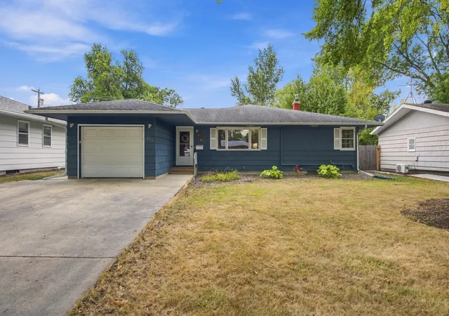 Photo 1 of Single family home for sale at 222 26th Avenue N, Fargo, ND 58102 | MLS# 7146090 | Listing updated on 2026-09-29