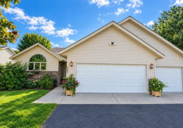 Single family home for sale at 2305 Pepper Ridge Ln, Northfield, MN 55057 | MLS# 7146091