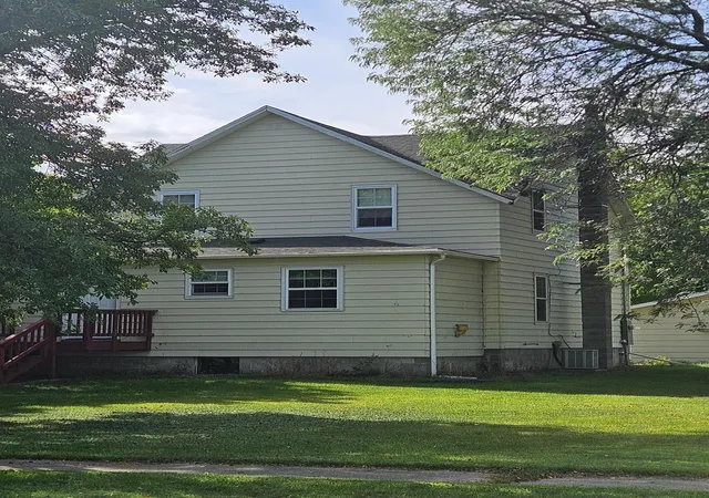Photo 1 of Single family home for sale at 400 S 3rd Street, Fairmount, ND 58030 | MLS# 7146106 | Listing updated on 2026-10-07