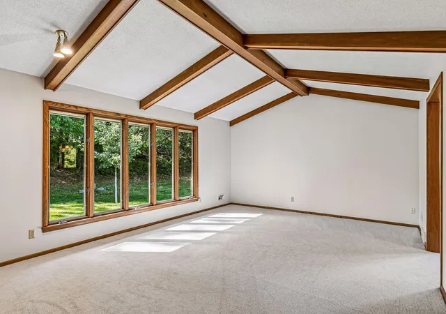 Photo 4 of Single family home for sale at 2931 Cedar Knoll Ct, Hopkins, MN 55305 | MLS# 7146107 | Listing updated on 2026-10-07