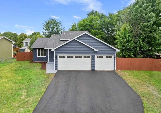 Single family home for sale at 808 5th Avenue SW, Isanti, MN 55040 | MLS# 7146113