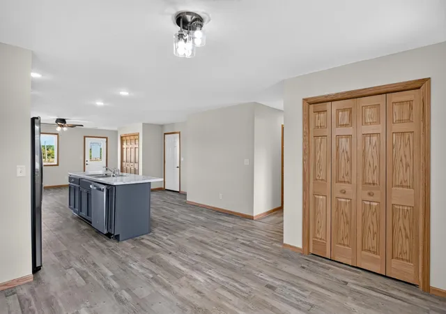 Photo 3 of Single family home for sale at 1507 Nokomis St, Alexandria, MN 56308 | MLS# 7146114 | Listing updated on 2026-09-22