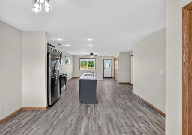 Photo 4 of Single family home for sale at 1507 Nokomis St, Alexandria, MN 56308 | MLS# 7146114 | Listing updated on 2026-09-22