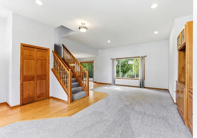 Photo 3 of Single family home for sale at 9918 Kiwi Ave N, Minneapolis, MN 55443 | MLS# 7146127 | Listing updated on 2026-09-18