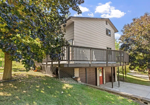 Photo 3 of Sale Pending at 210 Carol Ln, Red Wing, MN 55066 | MLS# 7146131 | Listing updated on 2026-10-02