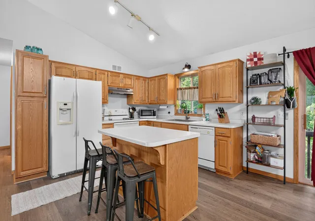 Photo 4 of Single family home for sale at 9578 River Forest Dr, Monticello, MN 55362 | MLS# 7146140 | Listing updated on 2026-09-24