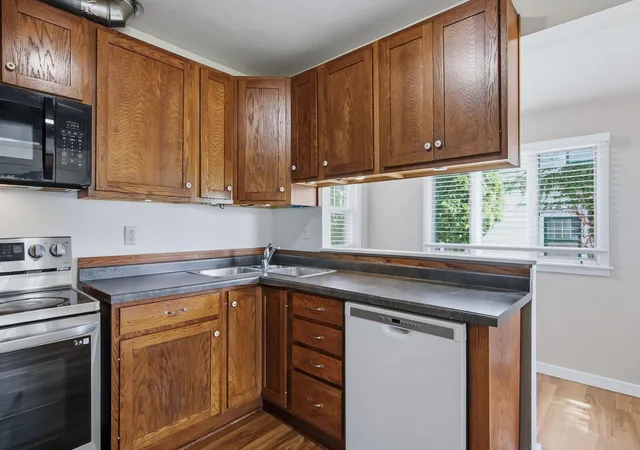 Photo 4 of Single family home for sale at 515 12th Avenue W, Menomonie, WI 54751 | MLS# 7146144 | Listing updated on 2026-09-21