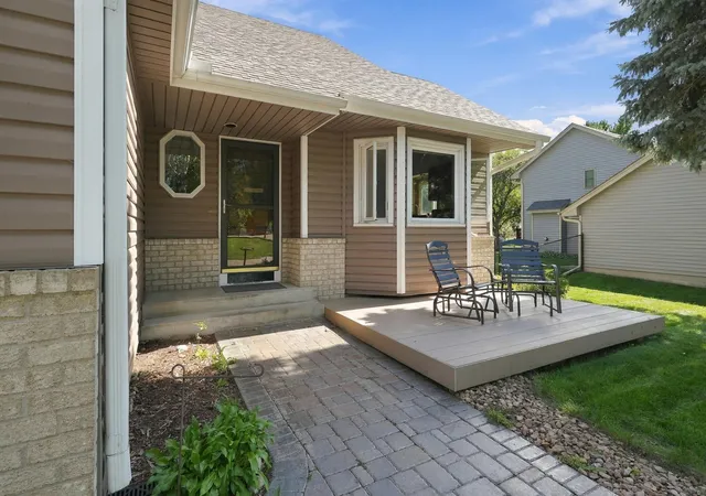 Photo 3 of Single family home for sale at 17100 Fieldcrest Ave, Farmington, MN 55024 | MLS# 7146148 | Listing updated on 2026-10-07