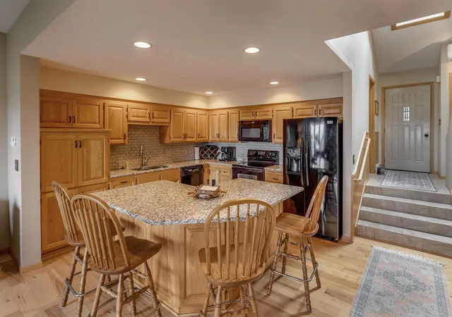 Photo 3 of Single family home for sale at 936 Railroad Ave W, Walker, MN 56484 | MLS# 7146183 | Listing updated on 2026-09-19