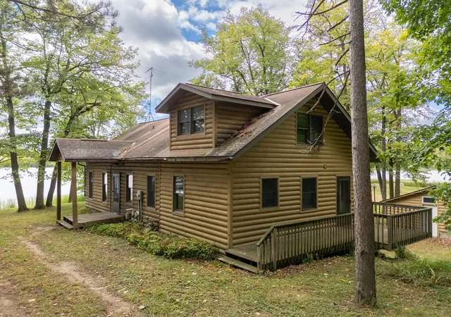 Photo 4 of Single family home for sale at 34351 Sipe Rd, Grand Rapids, MN 55744 | MLS# 7146200 | Listing updated on 2026-09-22