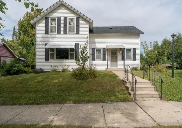 Single family home for sale at 106 W South St, Janesville, MN 56048 | MLS# 7146210