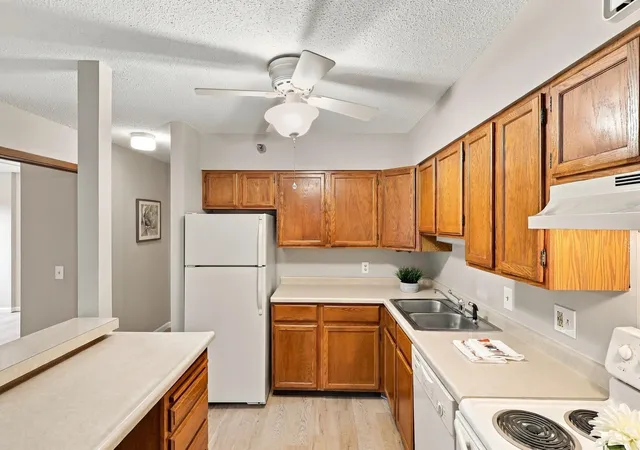 Photo 3 of Condo for sale at 7600 Golden Valley Rd #316, Minneapolis, MN 55427 | MLS# 7146248 | Listing updated on 2026-09-19
