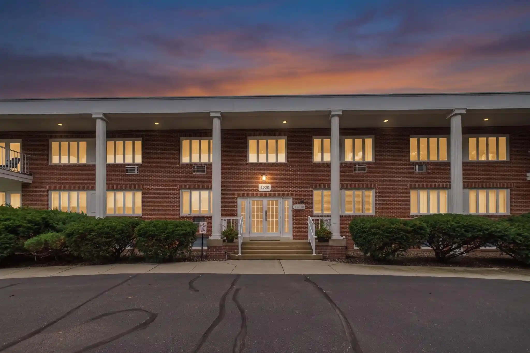 Listing Photo 24 - Condo for sale in 6005 Eden Prairie Rd located at 6005 Eden Prairie Rd, Edina, MN 55436 - Unit #210