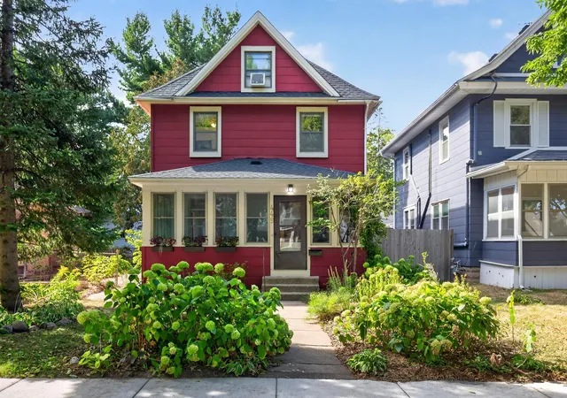 Single family home for sale at 449 Herschel St, Saint Paul, MN 55104 | MLS# 7146272