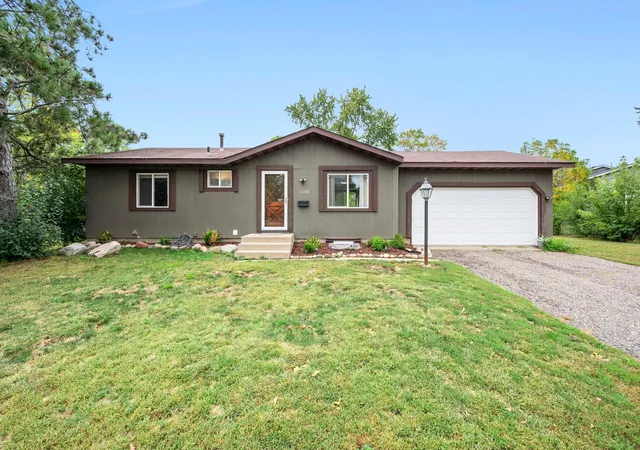 Photo 3 of Single family home for sale at 16288 Florida Way W, Rosemount, MN 55068 | MLS# 7146280 | Listing updated on 2026-09-19