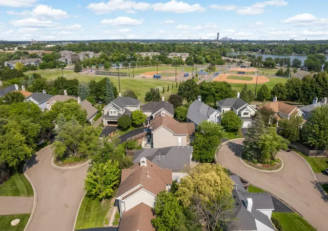 Photo 4 of Single family home for sale at 15635 17th Avenue N, Minneapolis, MN 55447 | MLS# 7146293 | Listing updated on 2026-09-18