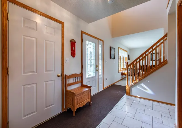 Photo 3 of Single family home for sale at 4422 Surrey Ln Nw, Rochester, MN 55901 | MLS# 7146296 | Listing updated on 2026-09-19