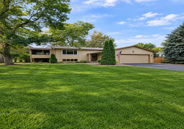 Single family home for sale at 15918 Is View Rd NW, Prior Lake, MN 55372 | MLS# 7146300