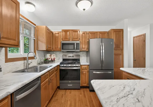 Photo 3 of Single family home for sale at 15918 Is View Rd NW, Prior Lake, MN 55372 | MLS# 7146300 | Listing updated on 2026-09-21