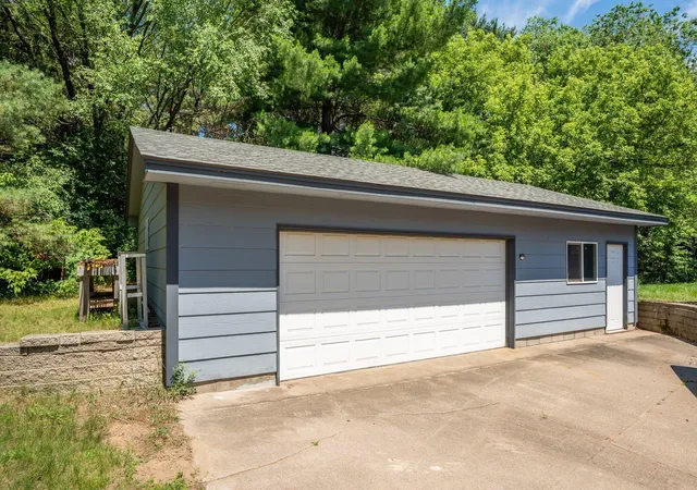 Photo 4 of Single family home for sale at 22017 Quincy St NE, Cedar, MN 55011 | MLS# 7146310 | Listing updated on 2026-09-24