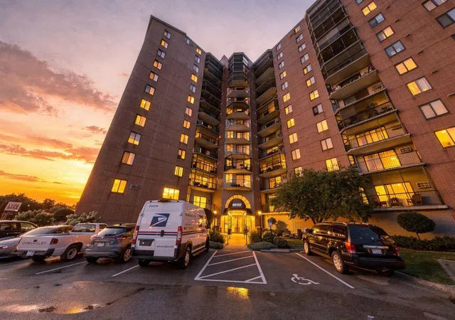 Photo 1 of Condo for sale at 6500 Woodlake Dr #210, Minneapolis, MN 55423 | MLS# 7146315 | Listing updated on 2026-09-18