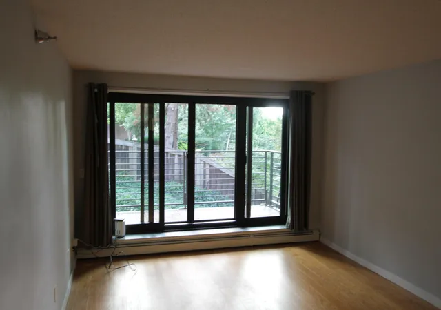 Photo 4 of Condo for sale at 52 Groveland Ter #A107, Minneapolis, MN 55403 | MLS# 7146330 | Listing updated on 2026-09-25