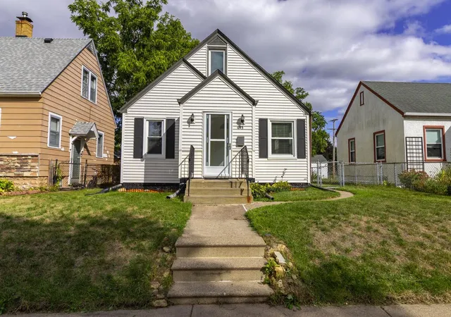 Photo 1 of Single family home for sale at 653 4th Avenue S, South Saint Paul, MN 55075 | MLS# 7146338 | Listing updated on 2026-09-19