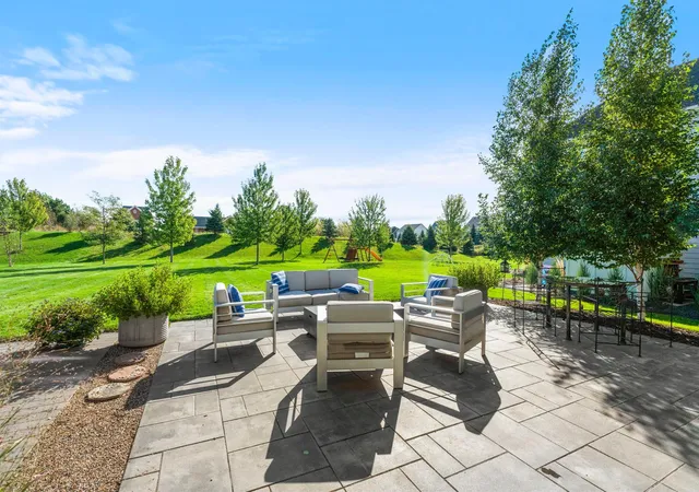 Photo 2 of Single family home for sale at 4547 Silverado Dr, Saint Paul, MN 55129 | MLS# 7146339 | Listing updated on 2026-10-08