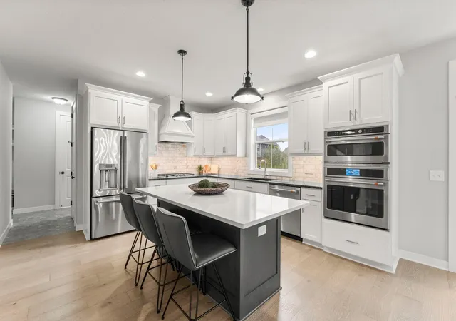 Photo 3 of Single family home for sale at 4547 Silverado Dr, Saint Paul, MN 55129 | MLS# 7146339 | Listing updated on 2026-09-25