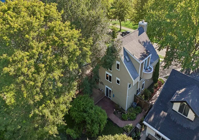 Photo 2 of Single family home for sale at 440 Morgan Ave S, Minneapolis, MN 55405 | MLS# 7146340 | Listing updated on 2026-10-05